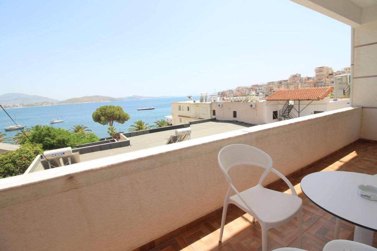 Doka Center Apartments Sarandë Buitenkant foto