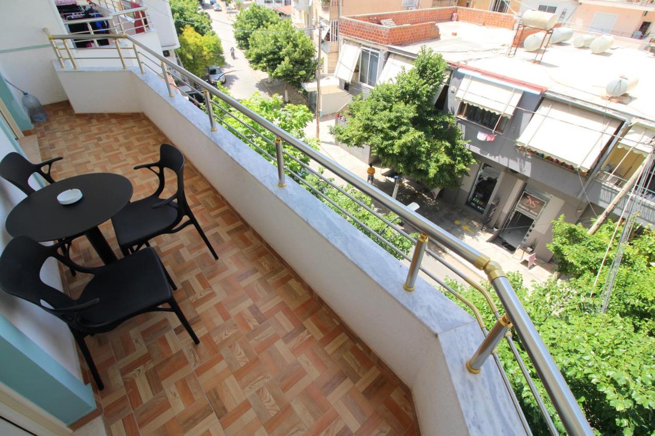 Doka Center Apartments Sarandë Buitenkant foto