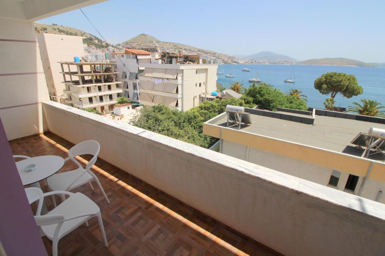 Doka Center Apartments Sarandë Buitenkant foto