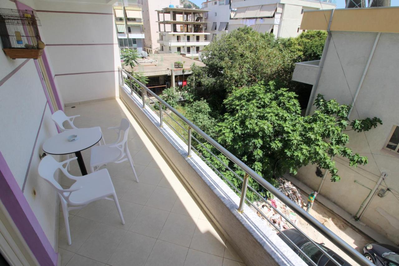 Doka Center Apartments Sarandë Buitenkant foto