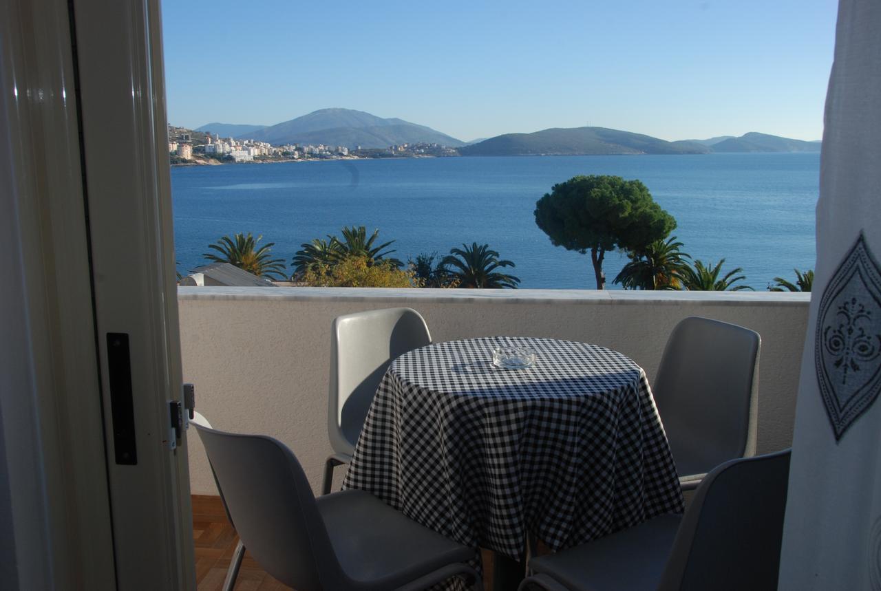 Doka Center Apartments Sarandë Buitenkant foto