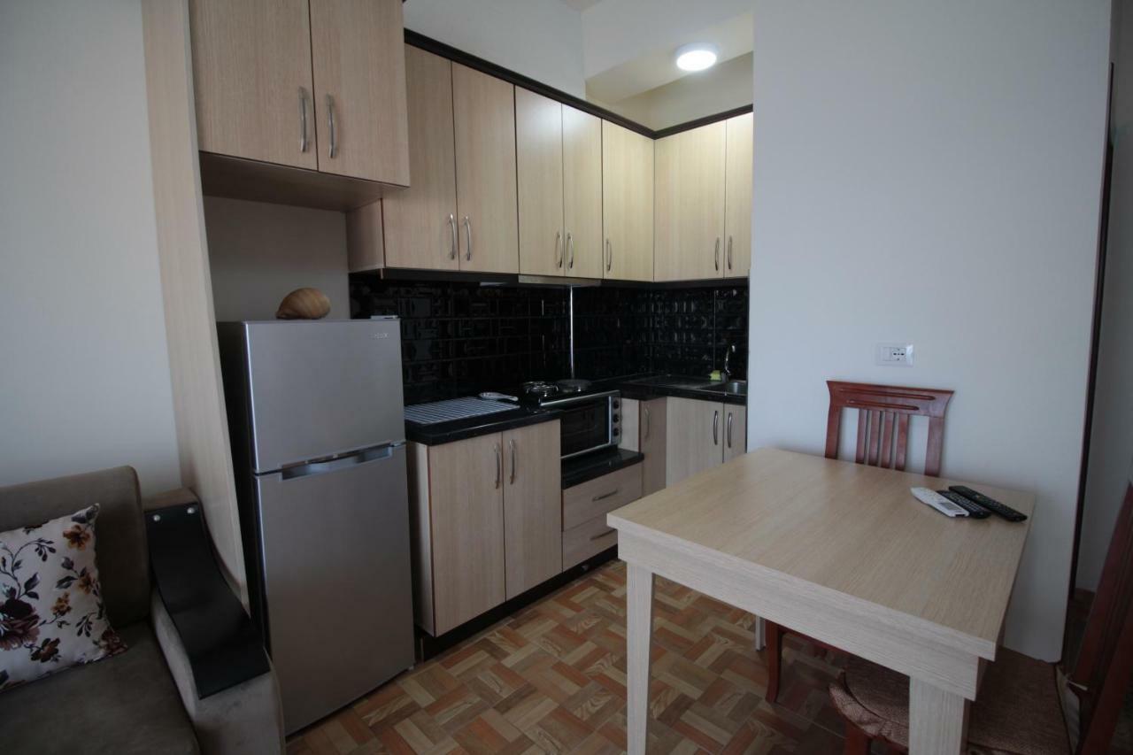 Doka Center Apartments Sarandë Buitenkant foto